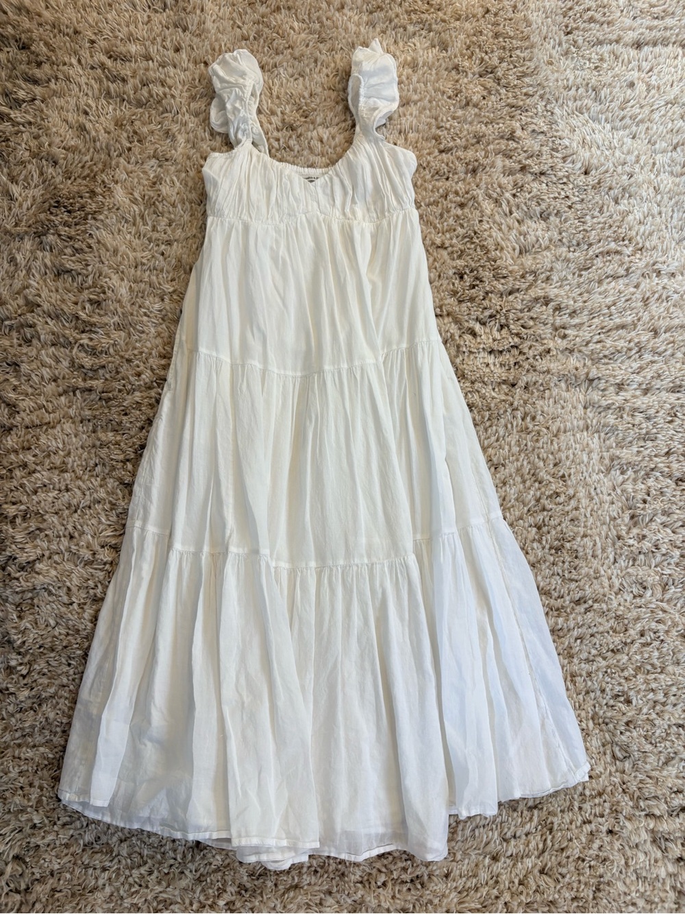 Abercrombie and Fitch Women’s Small White Ruffled Strap Maxi Dress
